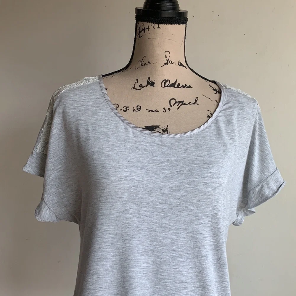 Kate Spade Lace Trim Oversized Grey Flutter Sleeve Top Size Medium